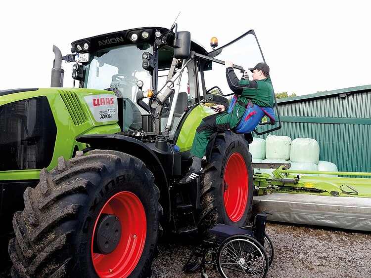 Traktorumbau mit Smart Transfer-Lift und Handbedienung Easyspeed